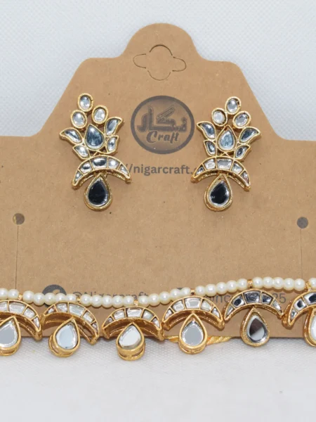 Golden Kundan Jewellery Set