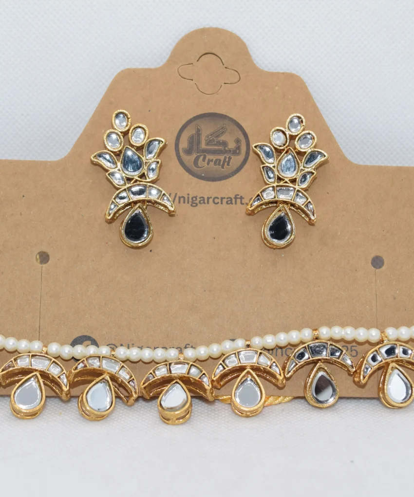 Golden Kundan Jewellery Set