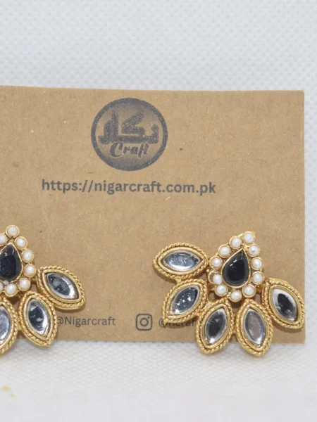 Kundan Stud Earrings Gold