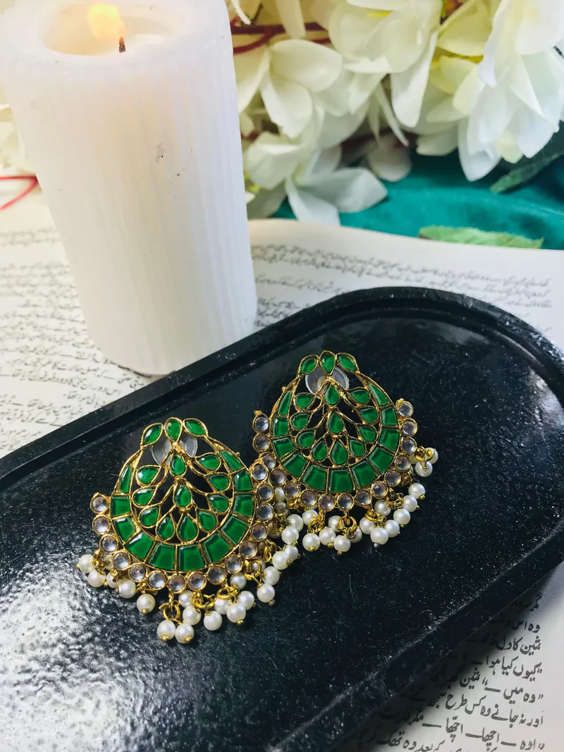 Pure Emerald Green Kundan Earrings