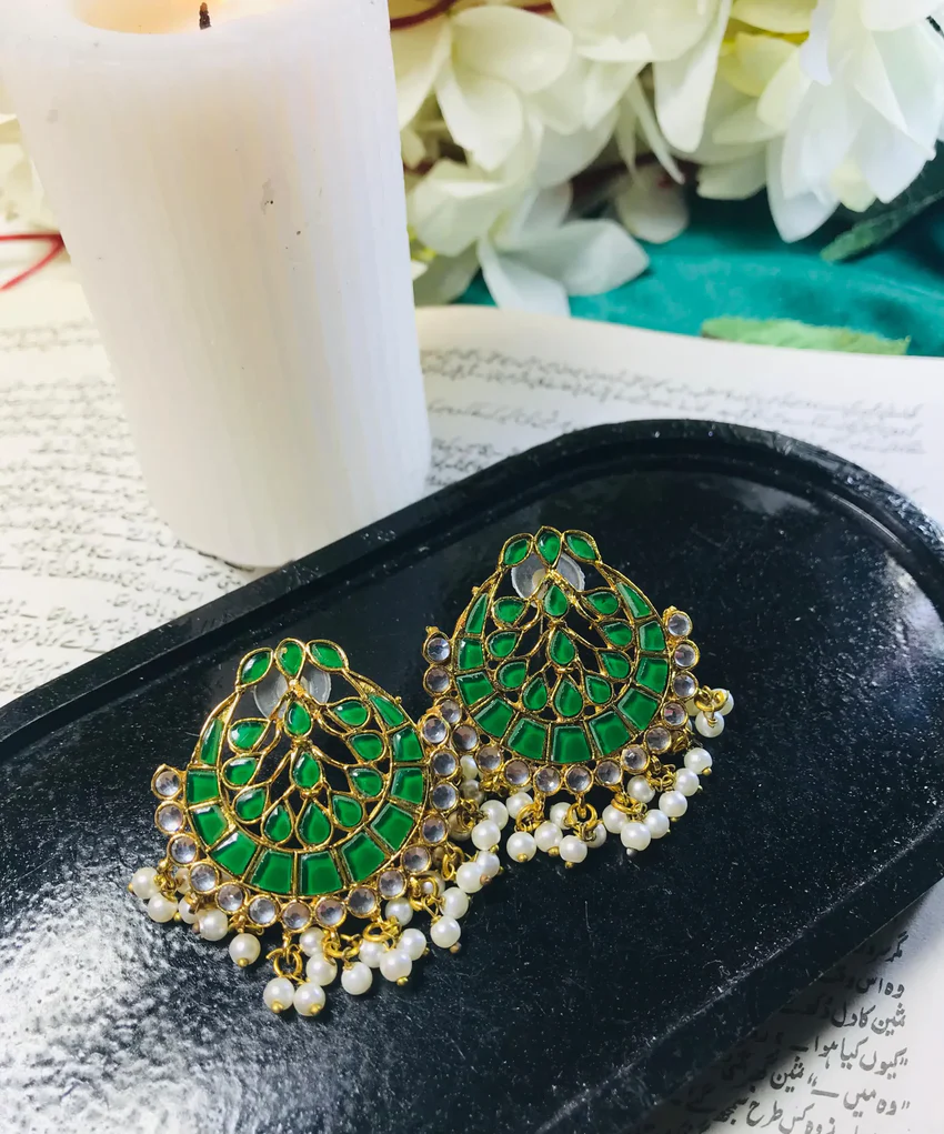 Pure Emerald Green Kundan Earrings