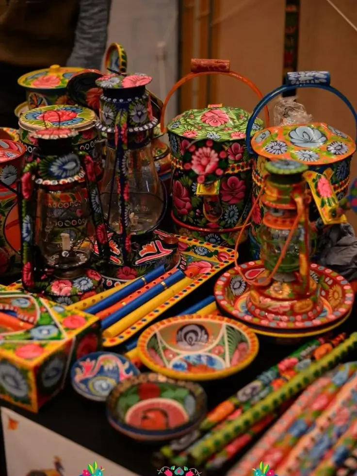 Pakistani Handicrafts The True Colors of Culture (1)