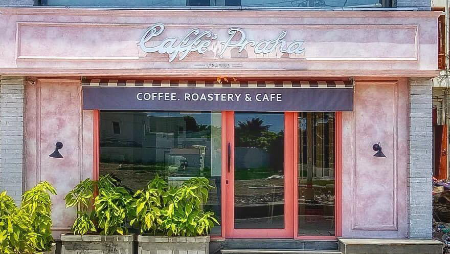 Outdoor Restaurants in Karachi Dining with a View- 4