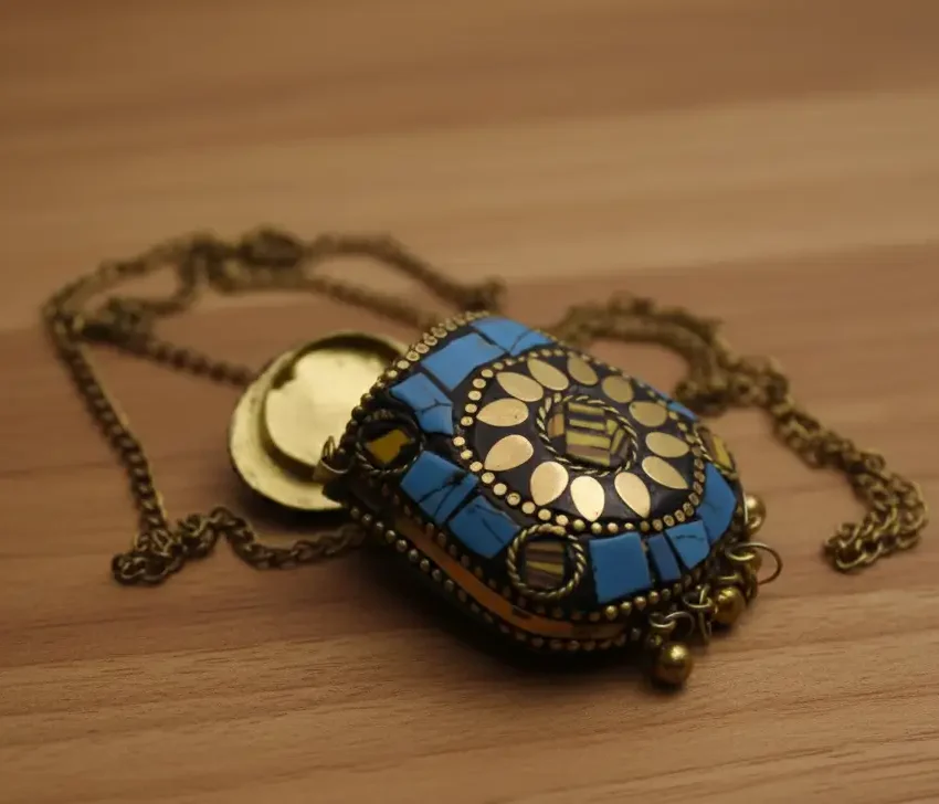 Dainty Aghan Mini Purse