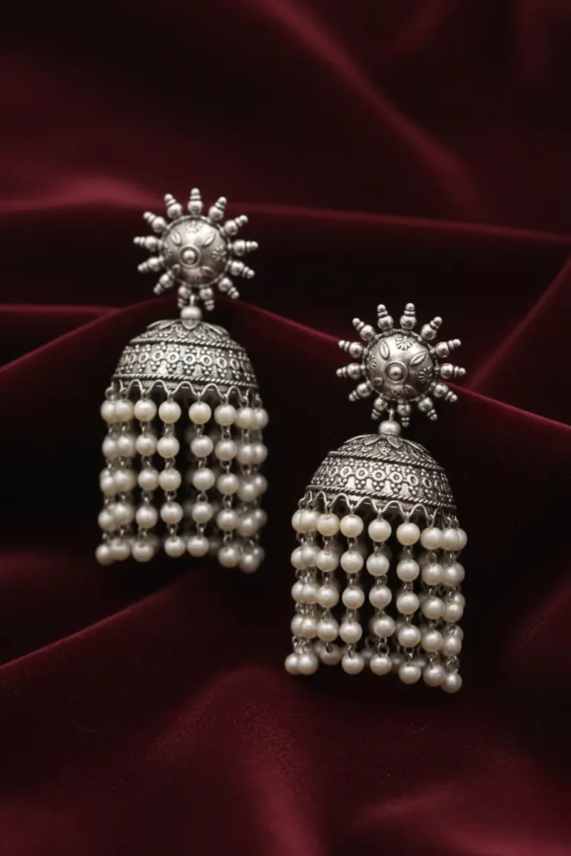 Enhance your jewelry collection with our stunning silver pearl drop earrings antique. Their vintage charm and refined design make them ideal for every occasion (2)