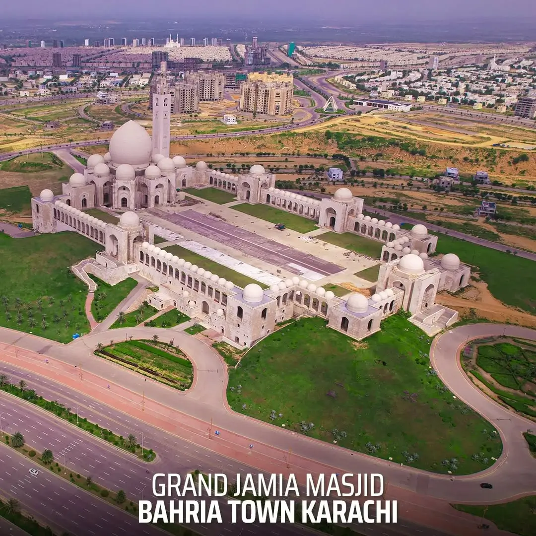 Grand Jamia Masjid, Bahria Town Karachi – an iconic symbol of legacy and grandeur.Pakistan’s la (1) (1)