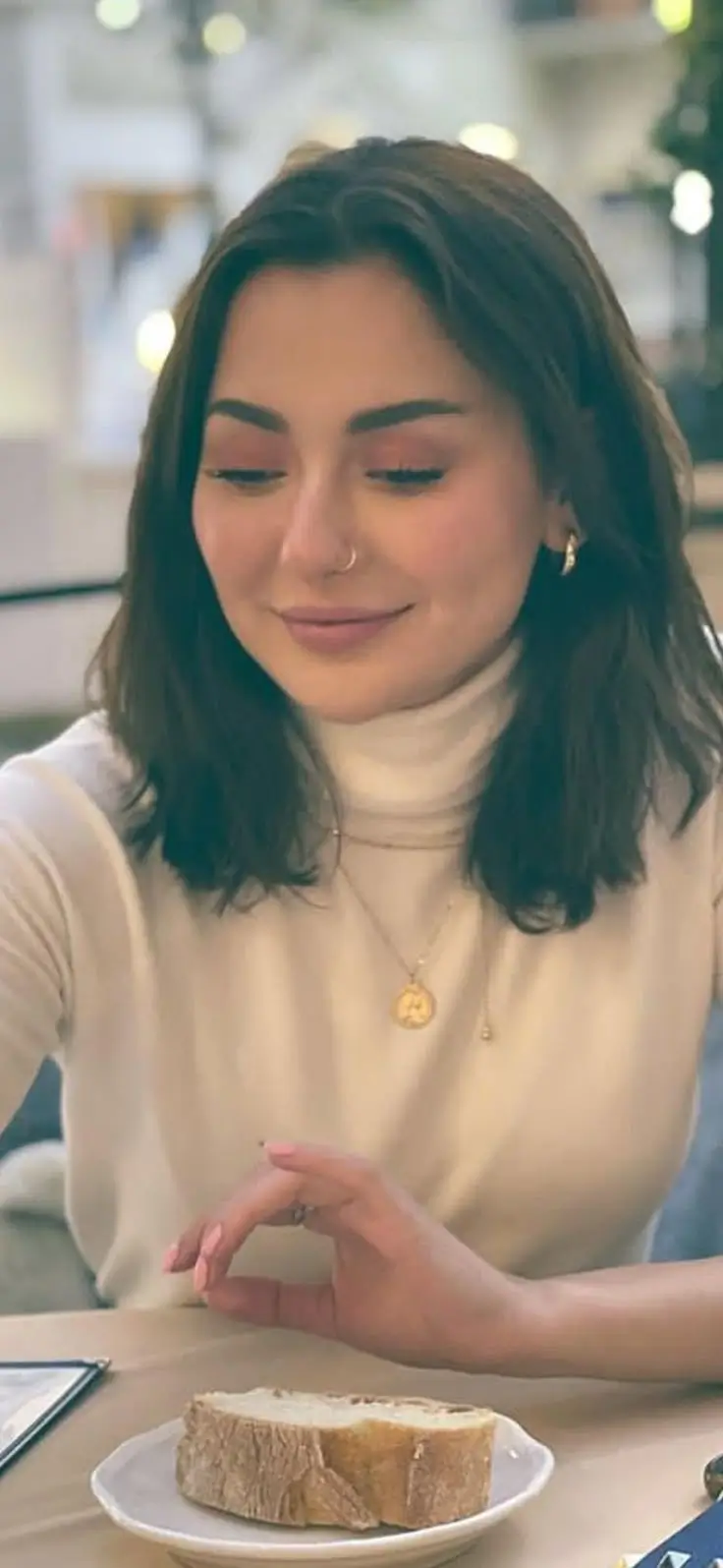 Hania Amir