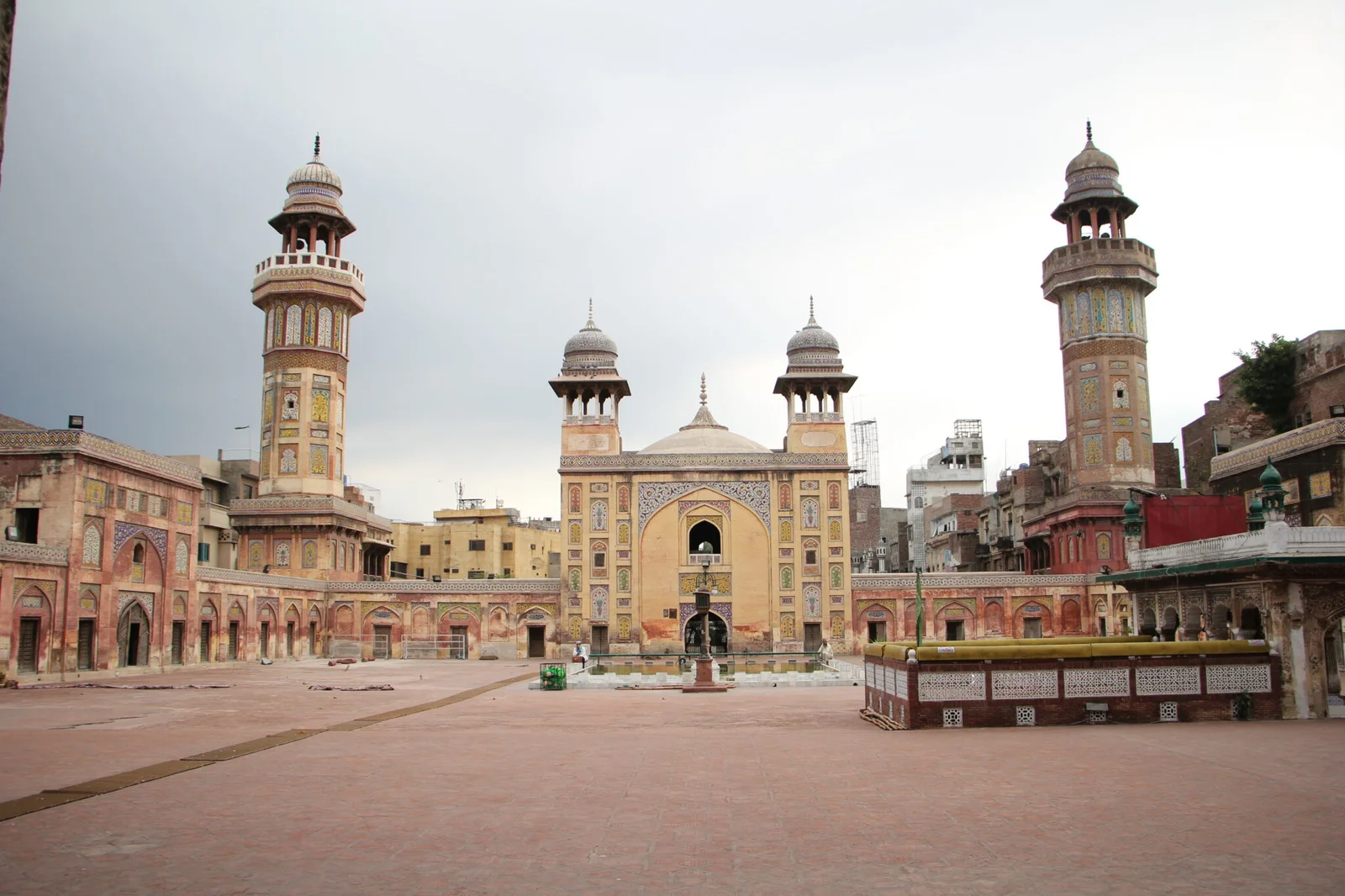 Masjid Wazir Khan Guide The Ultimate 2025 Authority Resource (1)