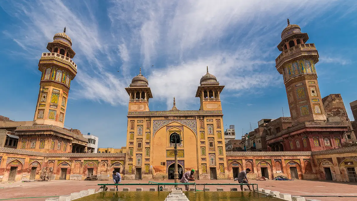 Masjid Wazir Khan Guide The Ultimate 2025 Authority Resource (1)