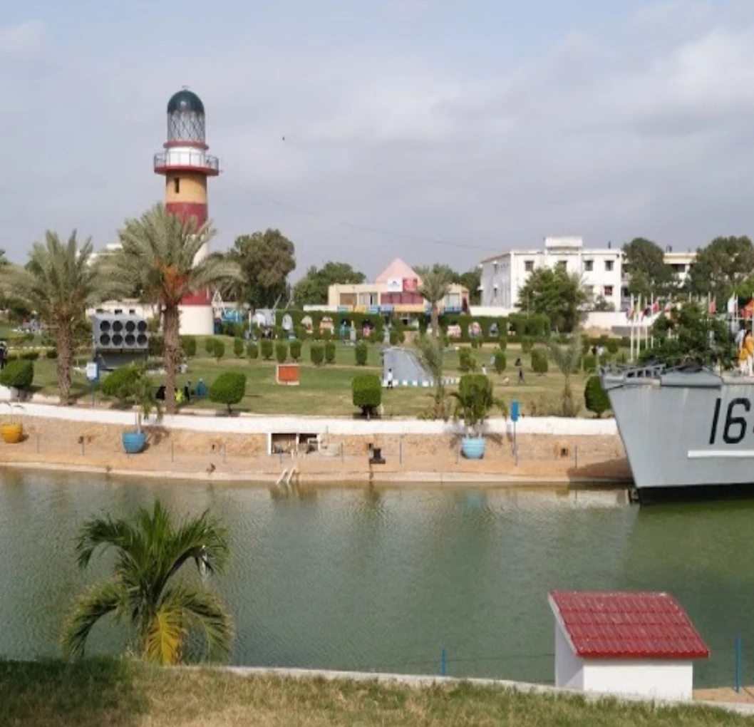 Best Places to Visit in Karachi | Travel Guide 2025