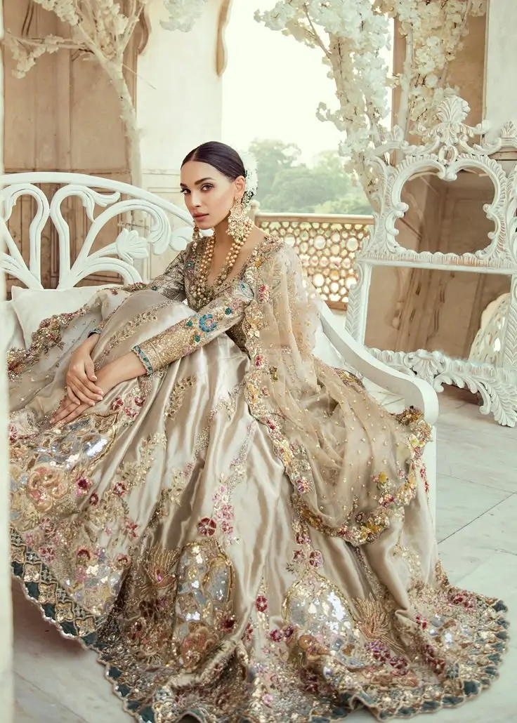 Pakistani Bridal Couture History, Designers, & Luxury Trends 2025 (12)