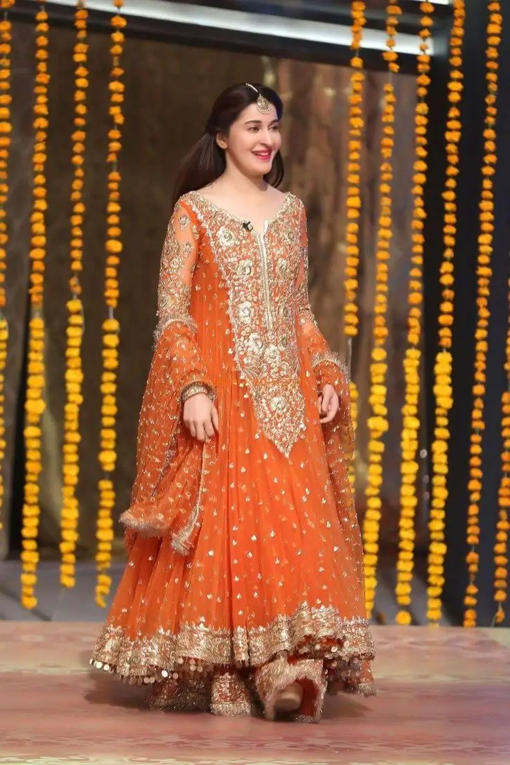 Pakistani Bridal Couture History, Designers, & Luxury Trends 2025 (12)