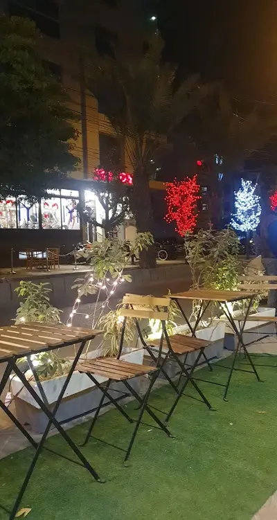 Outdoor Restaurants in Karachi Dining with a View- 4