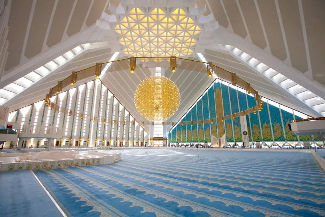 Shah Faisal Mosque Islamabad (1)