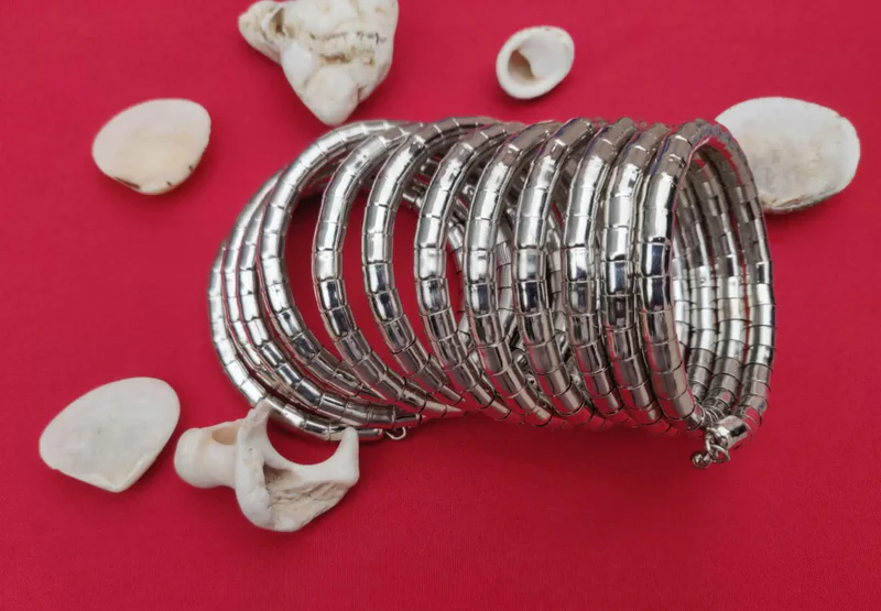 Stunning Silver Spiral Bangle Bracelet (1)