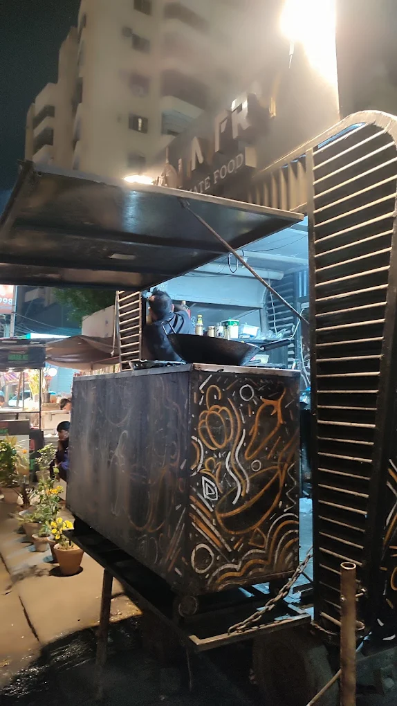 Outdoor Restaurants in Karachi Dining with a View- 4