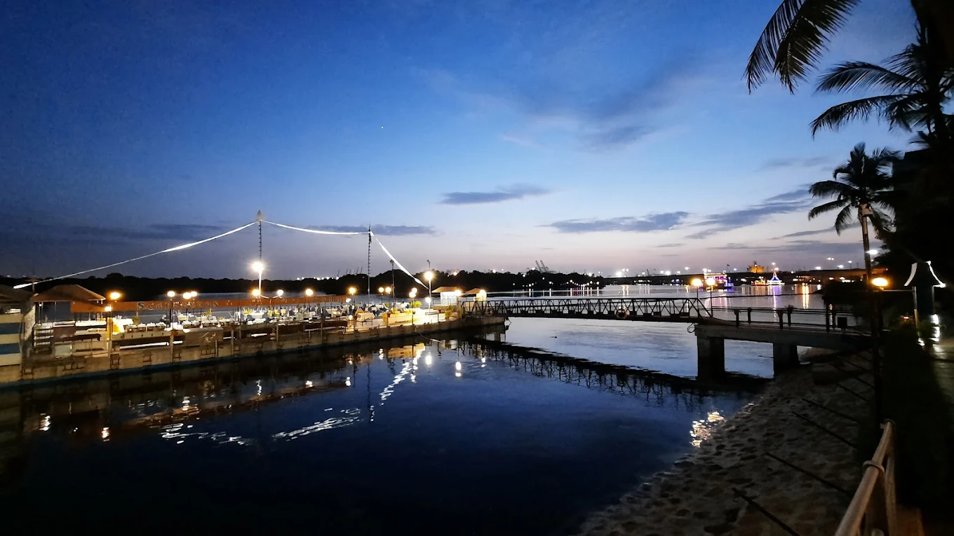 Outdoor Restaurants in Karachi Dining with a View- 4