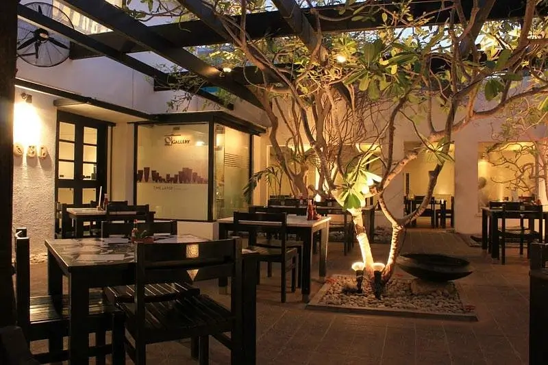 utdoor Restaurants in Karachi Dining with a View (4)