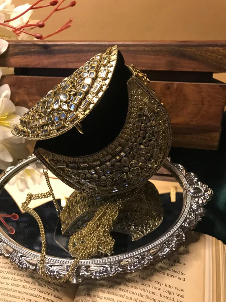 Adorable Handmade Kundan Clutch (1)