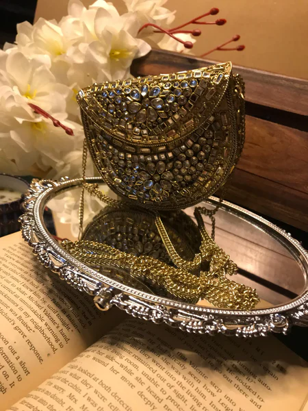Adorable Handmade Kundan Clutch (1)