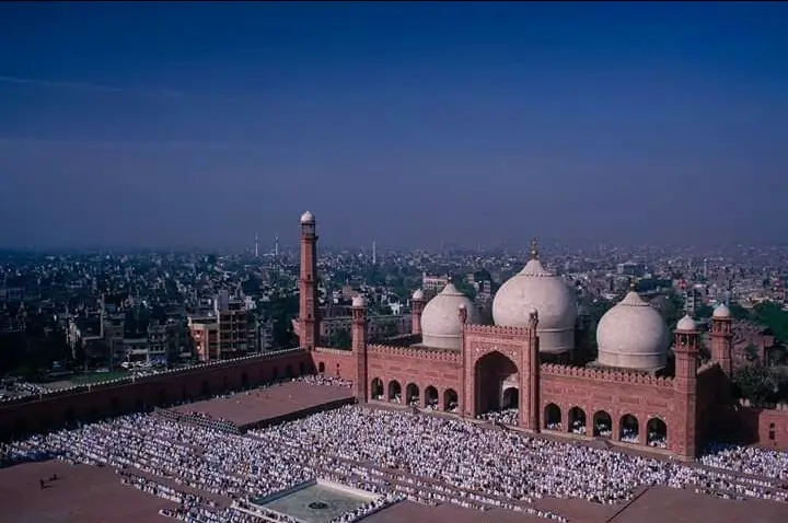 Badshahi Mosque Photo