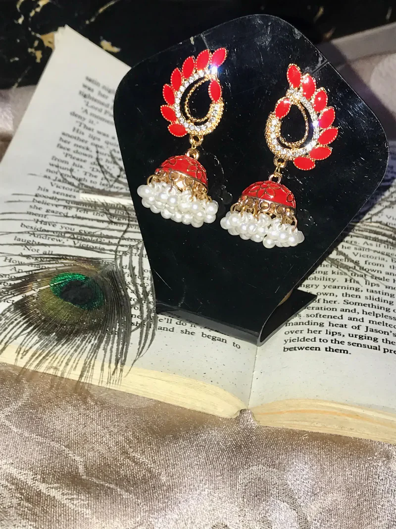 Elevate your style with our modern oxidised earrings. Featuring intricate filigree and floral studs, they offer a perfect balance of elegance and modernity