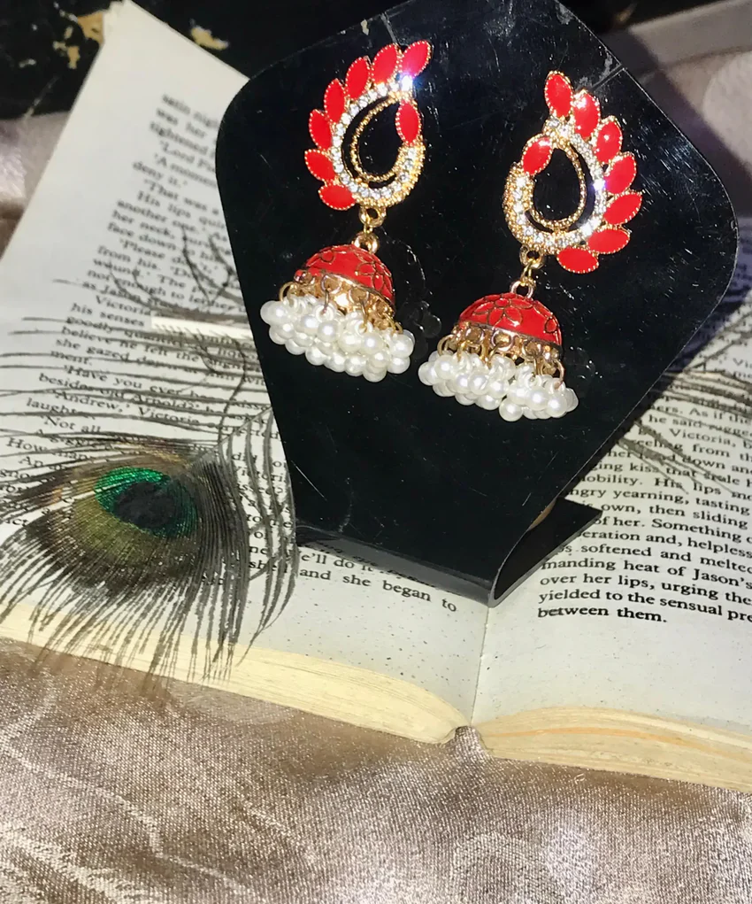 Elevate your style with our modern oxidised earrings. Featuring intricate filigree and floral studs, they offer a perfect balance of elegance and modernity