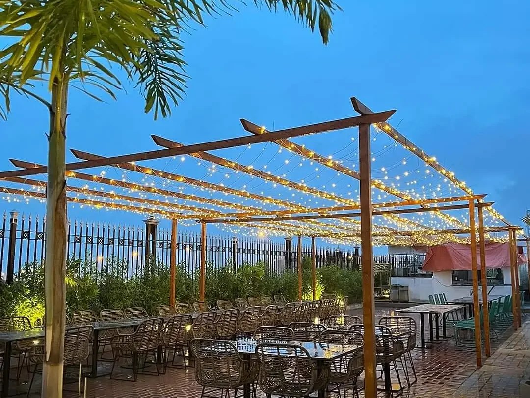 Outdoor Restaurants in Karachi Dining with a View- 4