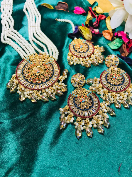 Kundan Mala Set, Exquisite and Long