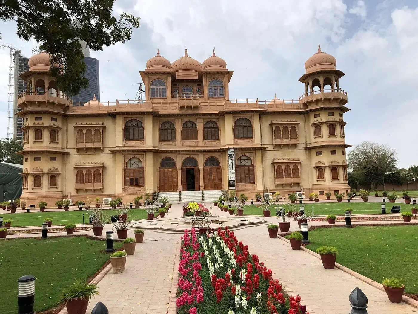 Mohatta Palace Karachi’s Colonial Legacy & Pakistan Heritage