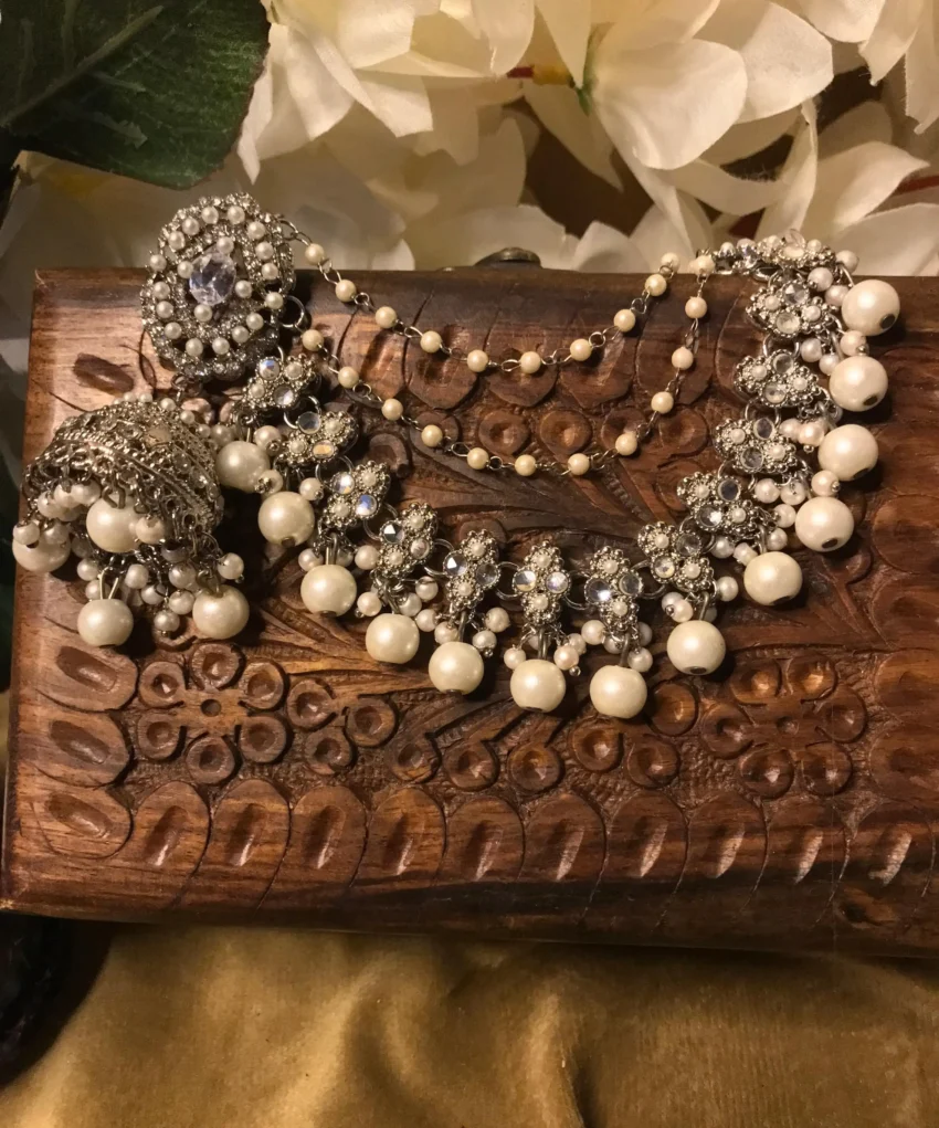 Beautiful Kundan Sahara Earrings Pakistan