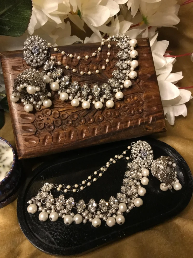 Beautiful Kundan Sahara Earrings Pakistan