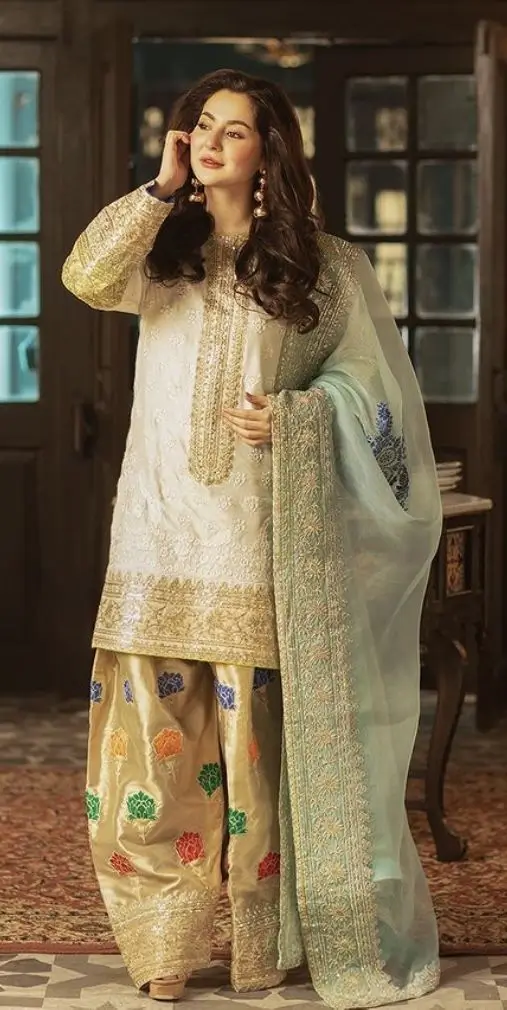 Eid 2026 Trend in Pakistan – Latest Eid Dresses, Jewelry & Style Guide (10)