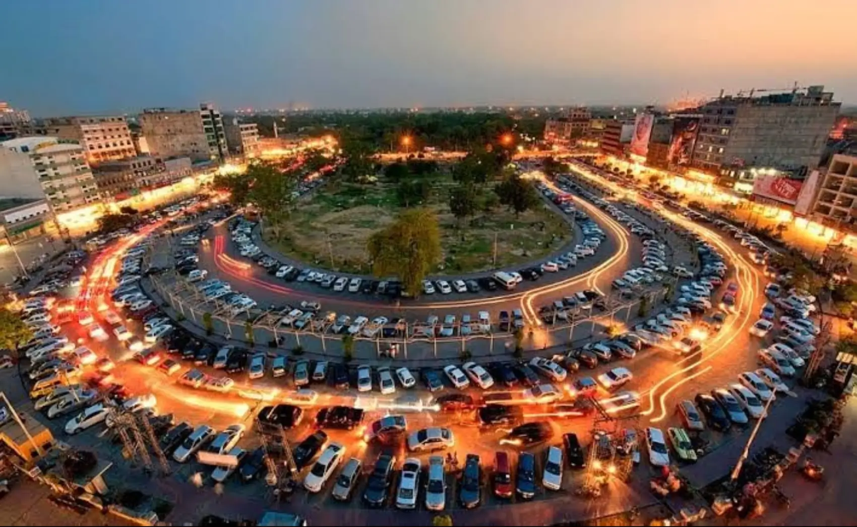 Lahore The Heart of Pakistan, Love of Pakistani (3)