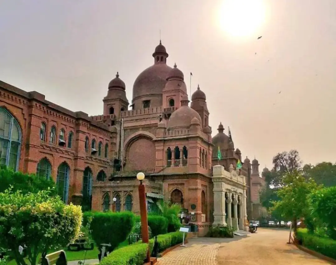 Lahore The Heart of Pakistan, Love of Pakistani (3)