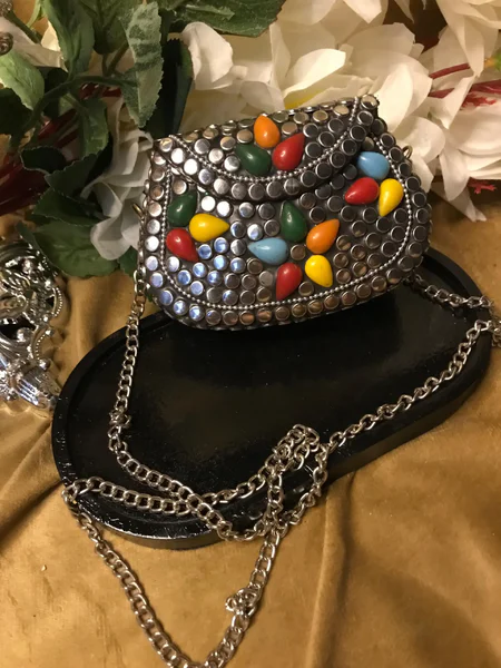Mini Metal Clutch