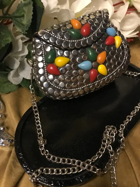 Mini Metal Clutch