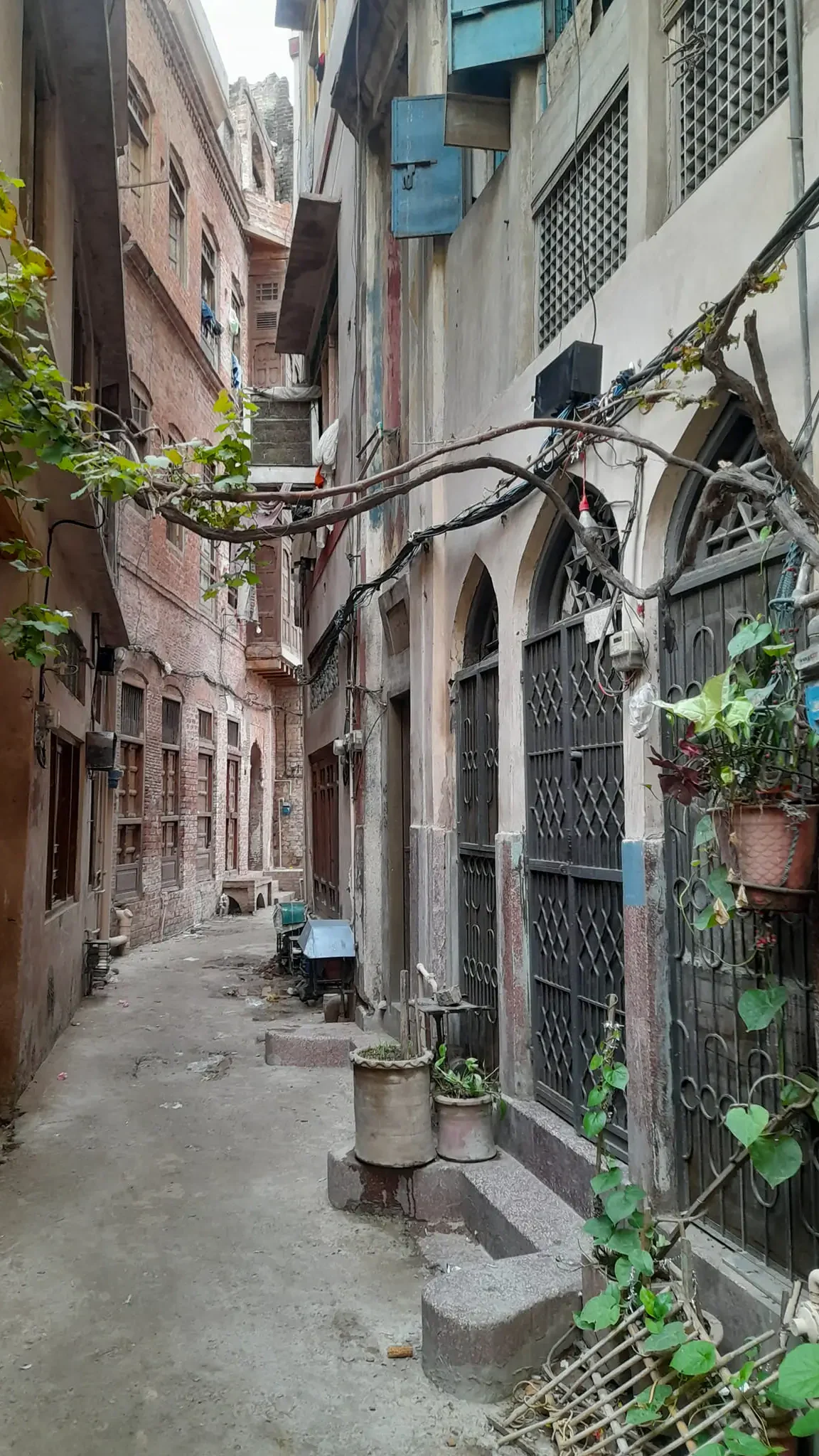Adroon Lahore Photos