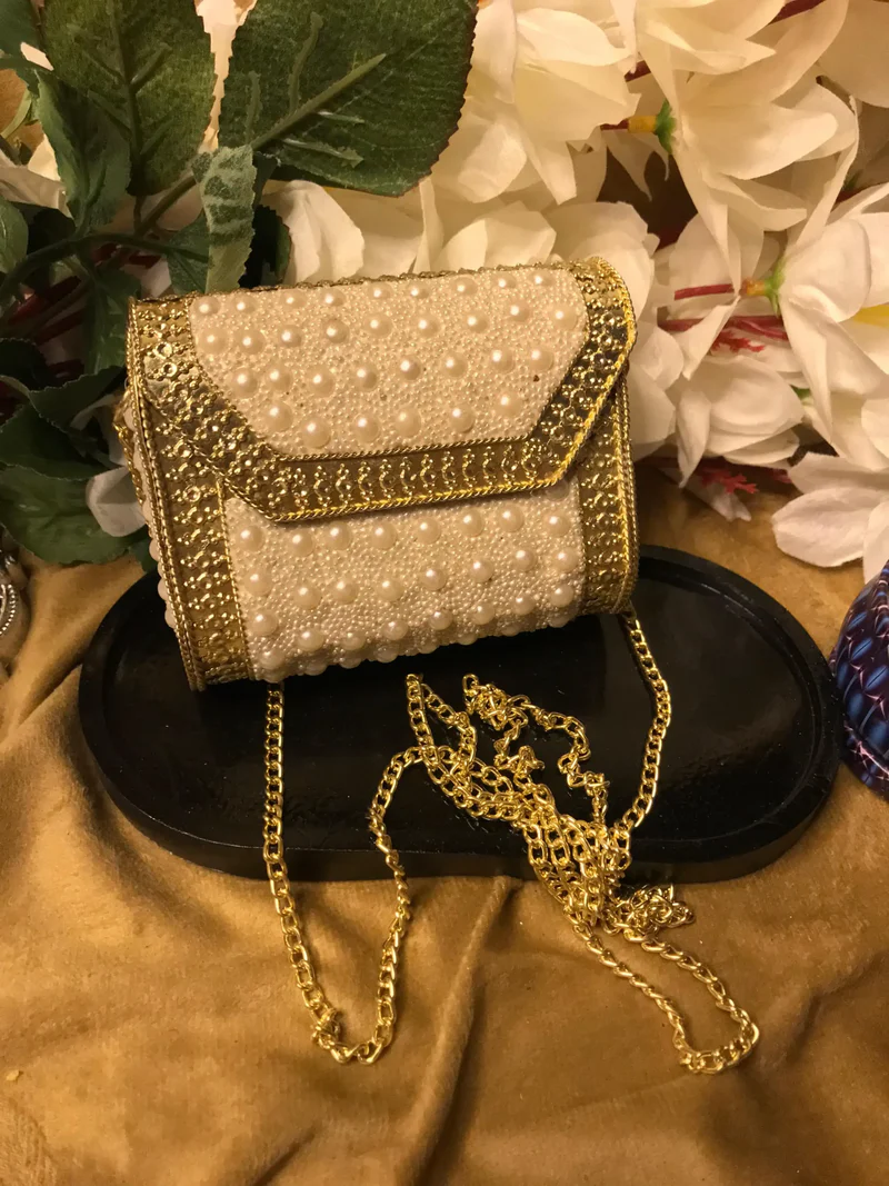 Pearl Metal Clutch