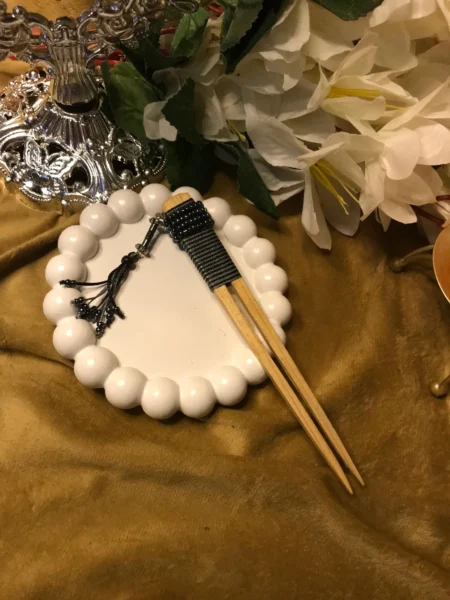 Wooden Chinese Hair Pin Bun (1)