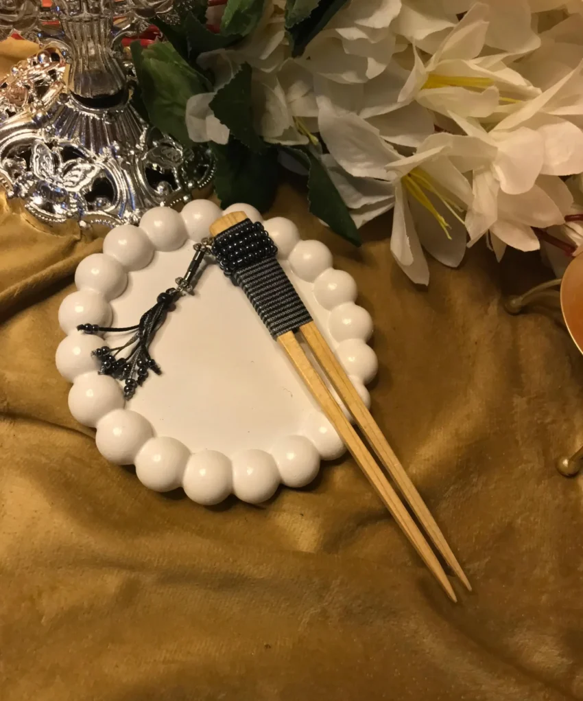 Wooden Chinese Hair Pin Bun (1)