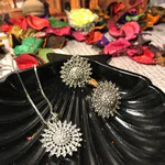 delicate pendant earring