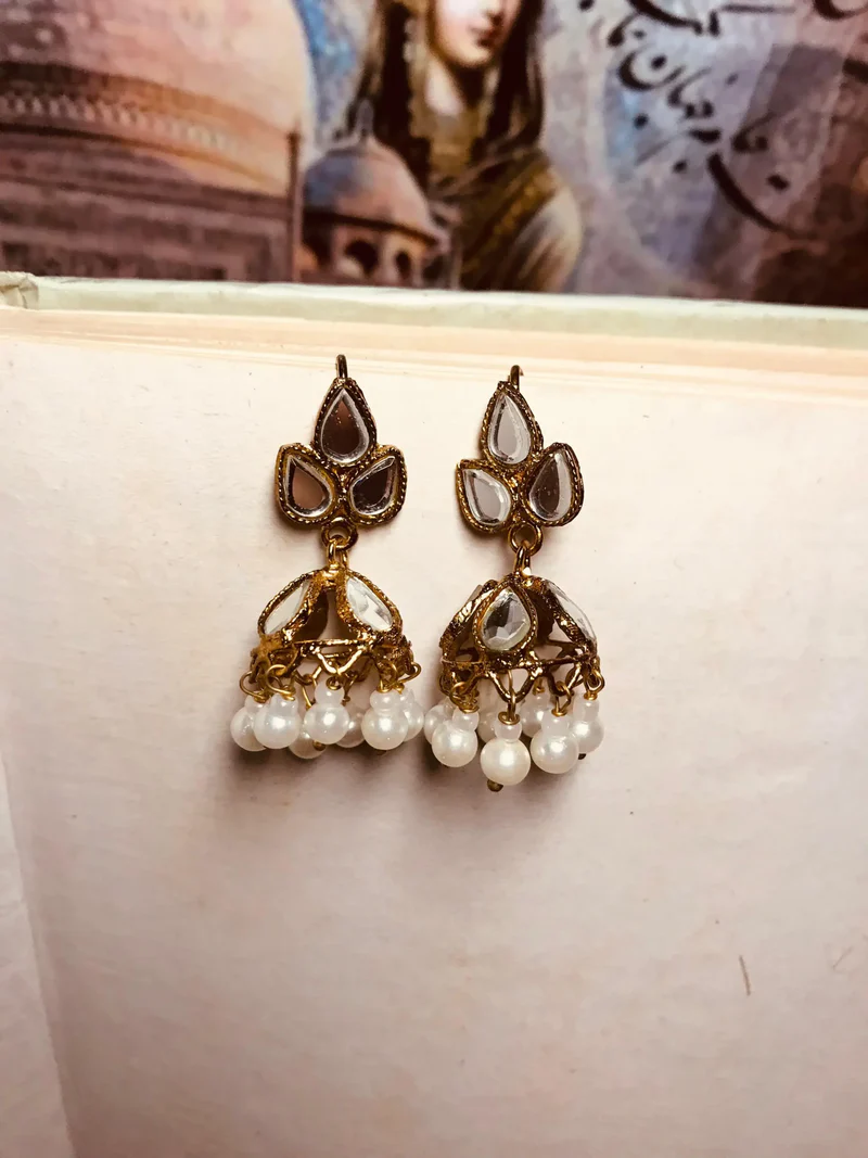 kundan jhumki