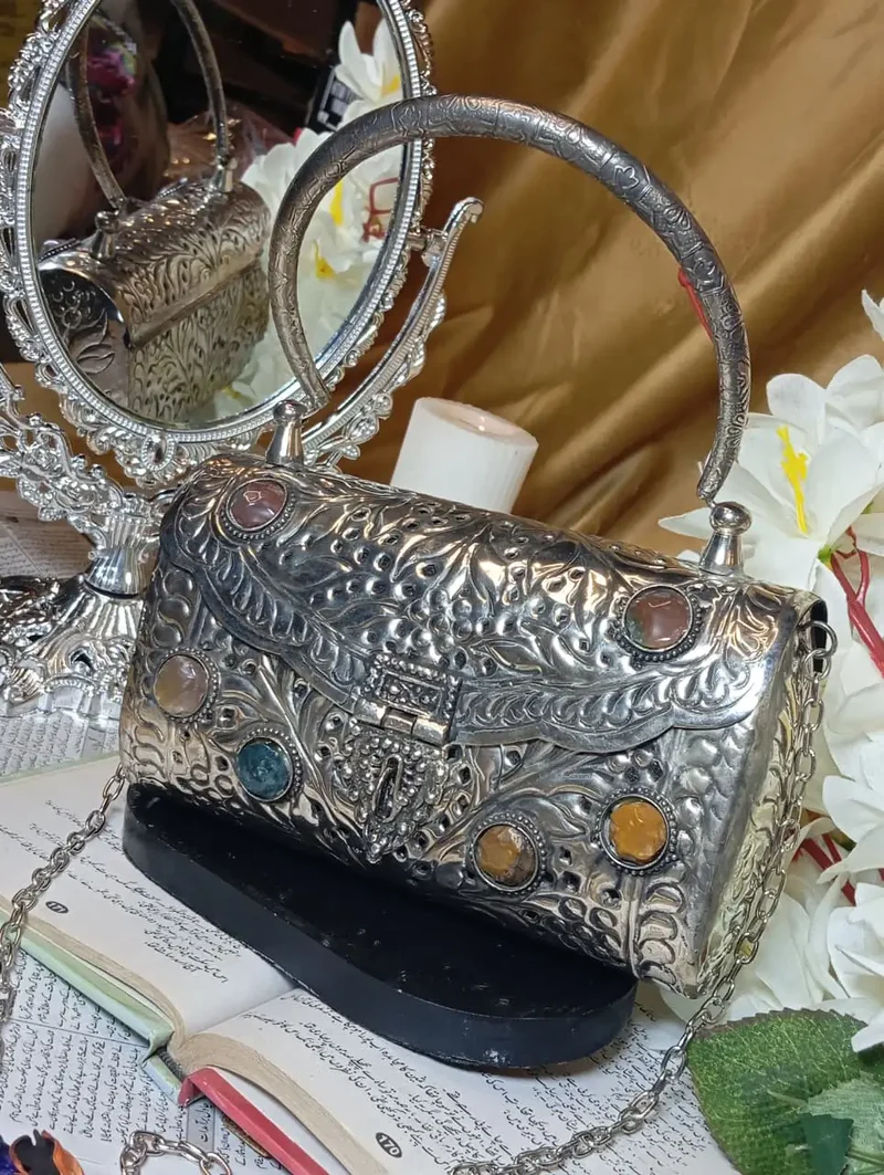 silver metal clutch pakistan