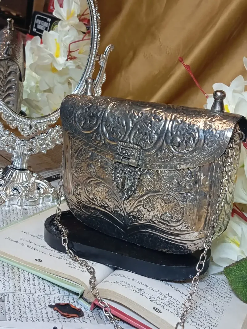 Silver Metal Clutch