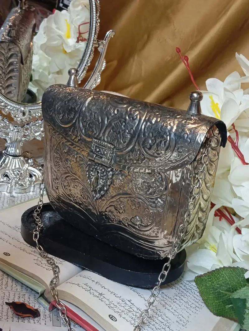 Silver Metal Clutch