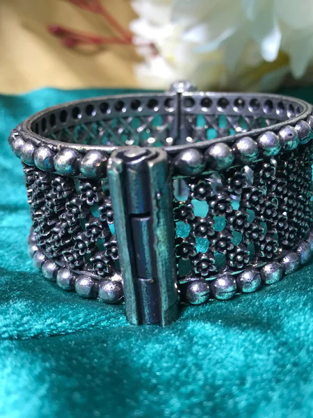 Antique Bracelet for Women