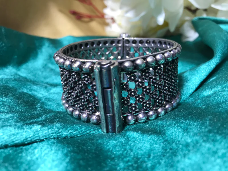 Antique Bracelet for Women