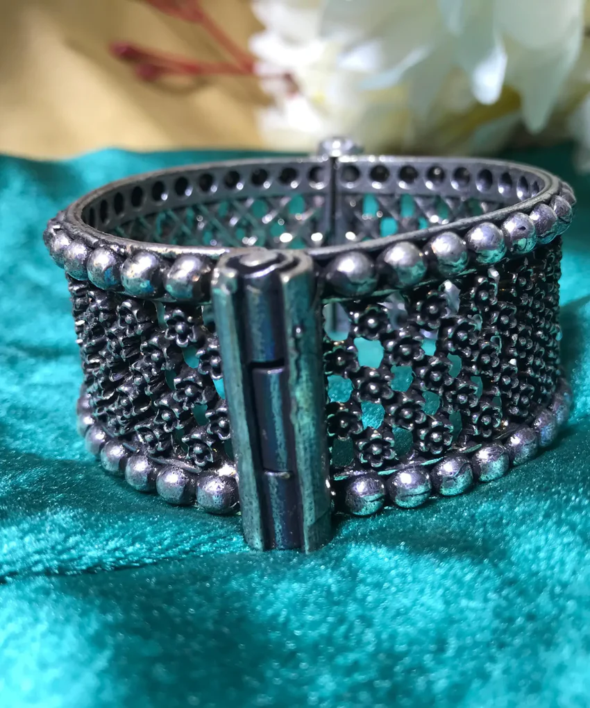 Antique Bracelet for Women