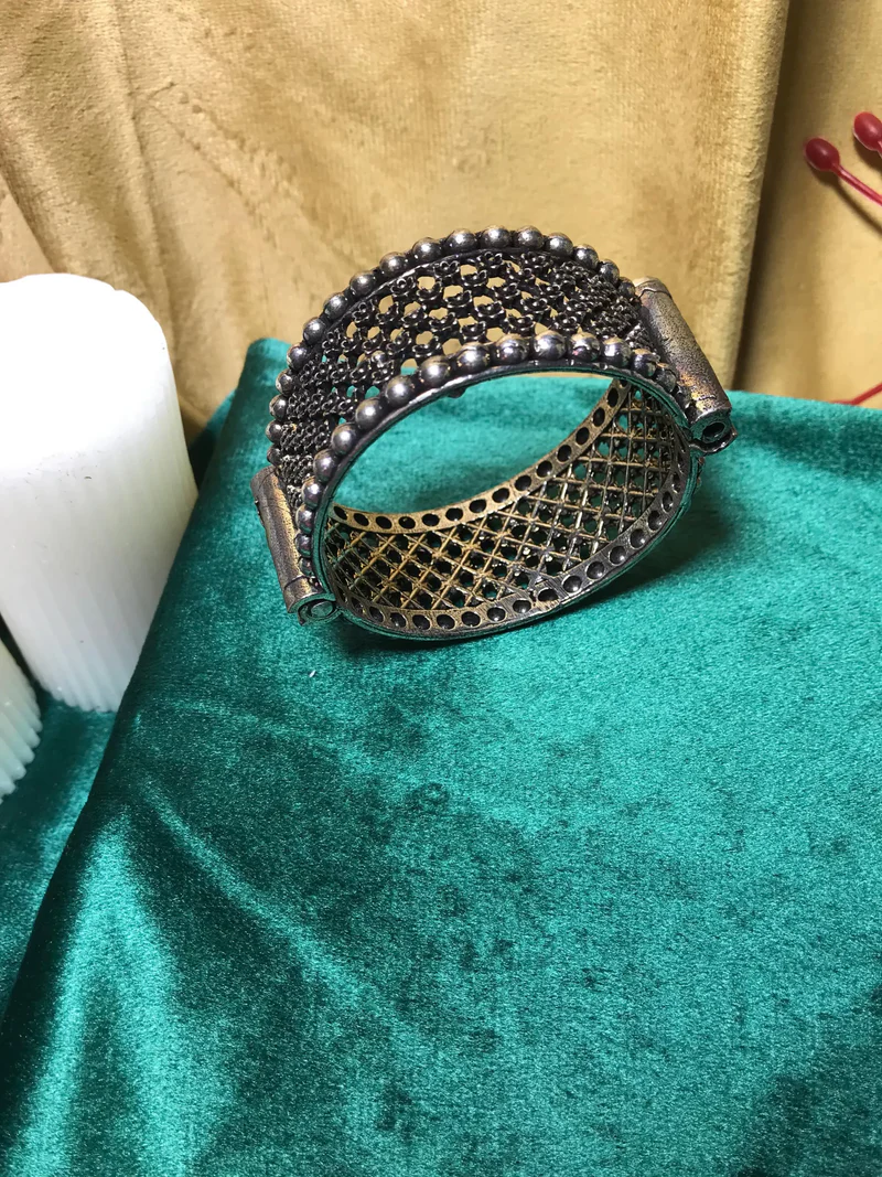 Antique Bracelet for Women